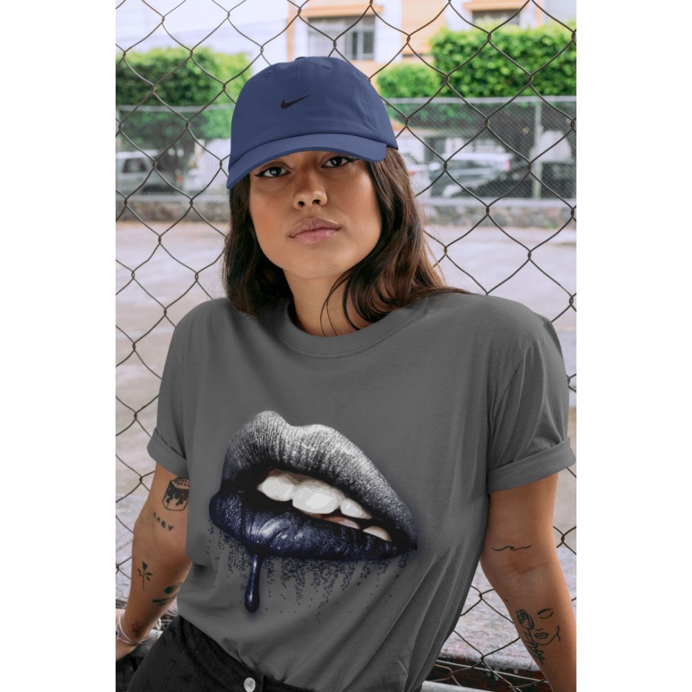 DRIPPING LIPS T-SHIRT - AIR JORDAN 1 MIDNIGHT NAVY