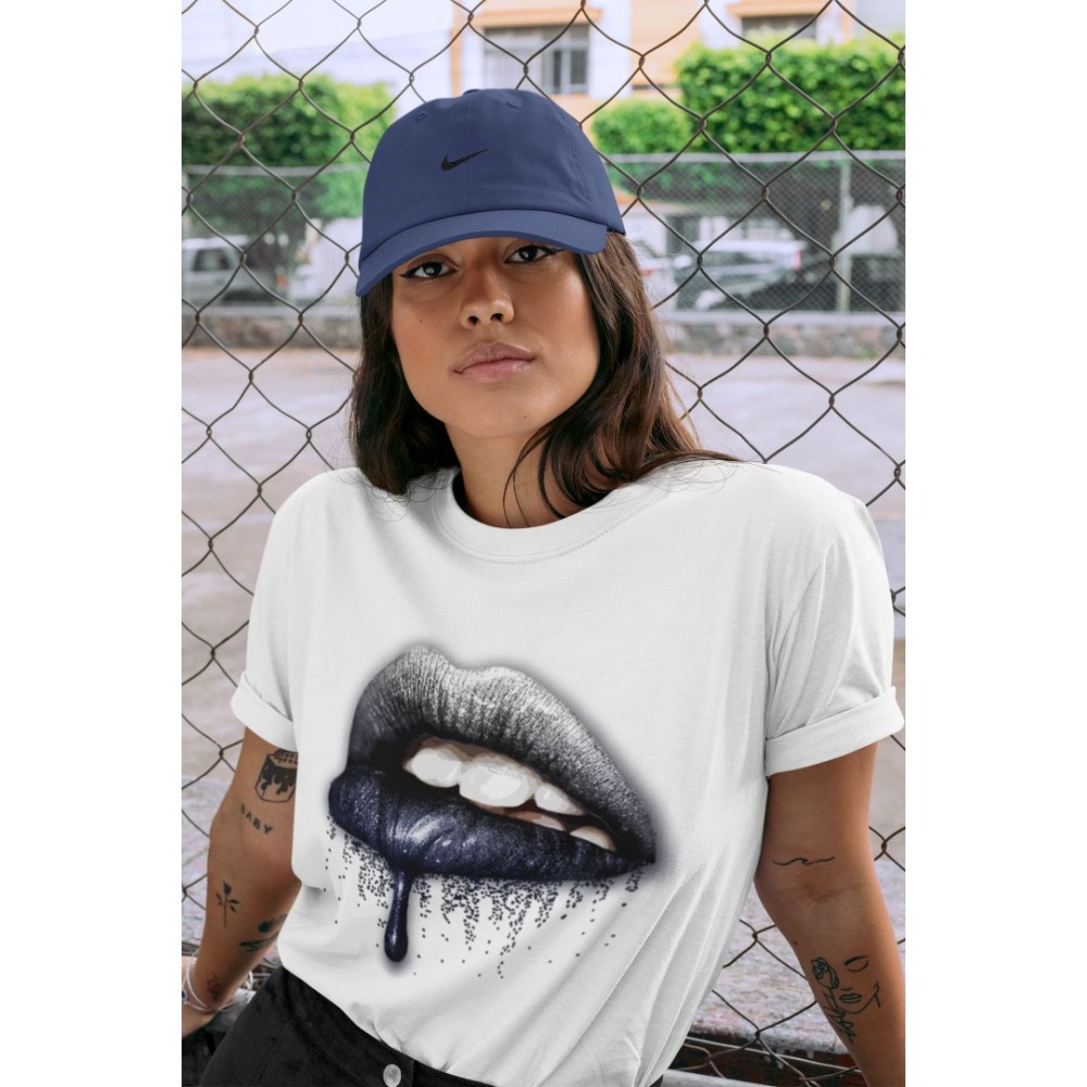 DRIPPING LIPS T-SHIRT - AIR JORDAN 1 MIDNIGHT NAVY